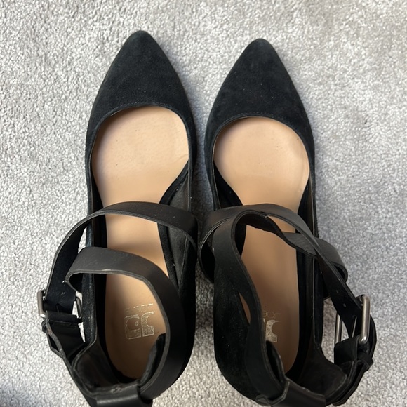 Joe’s heels - Picture 3 of 5